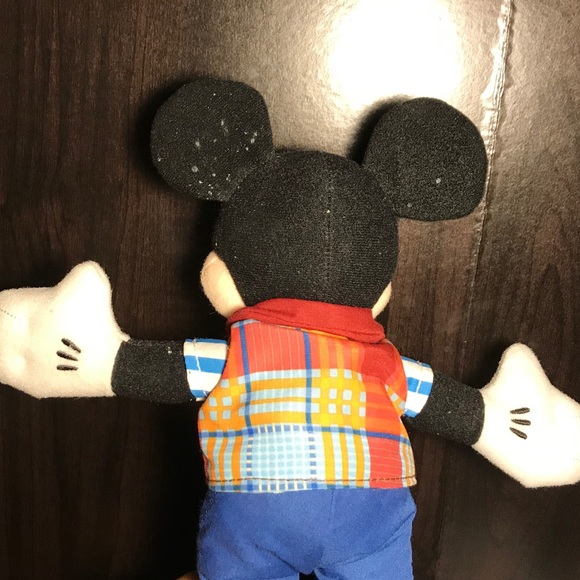 Mickey Mouse Plushy - Picture 4 of 6